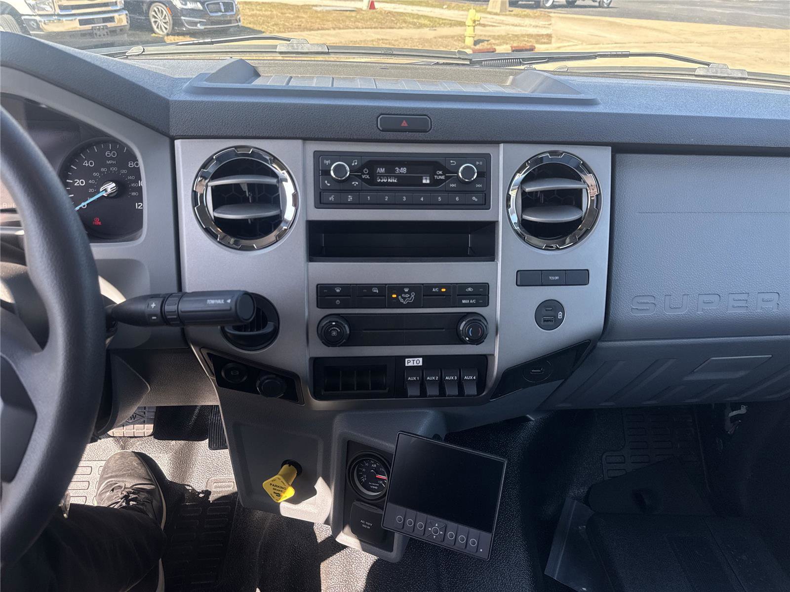New 2026 Ford F750 2WD SuperCab Super Duty image 29