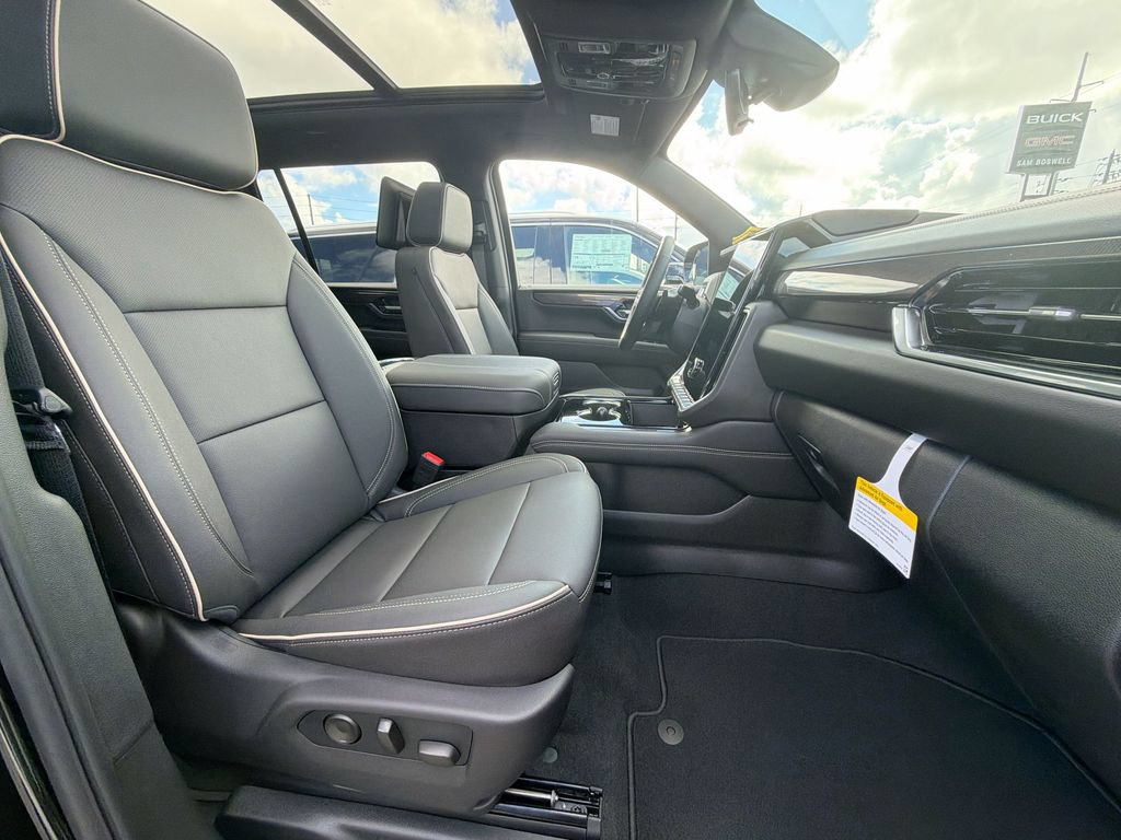 New 2026 GMC Yukon XL Elevation w/ Elevation Premium Package RWD image 11