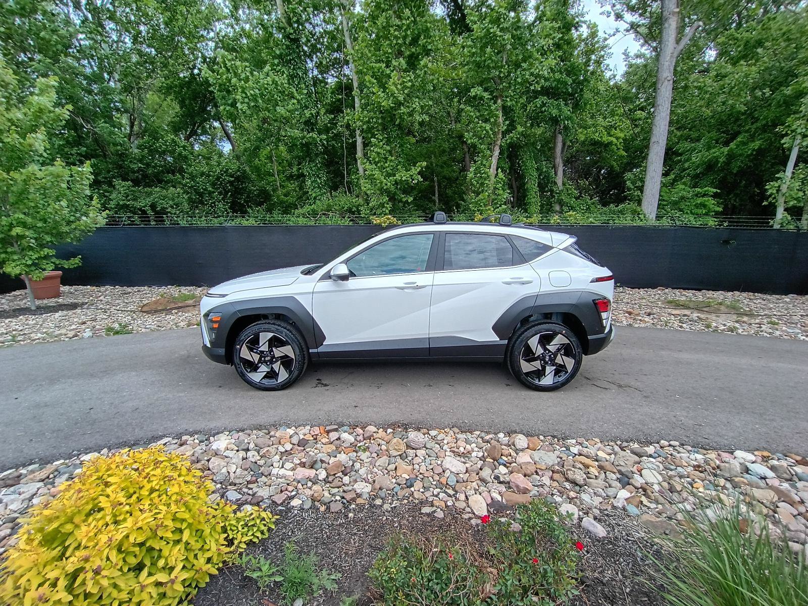 New 2026 Hyundai Kona Limited AWD/4WD image 2