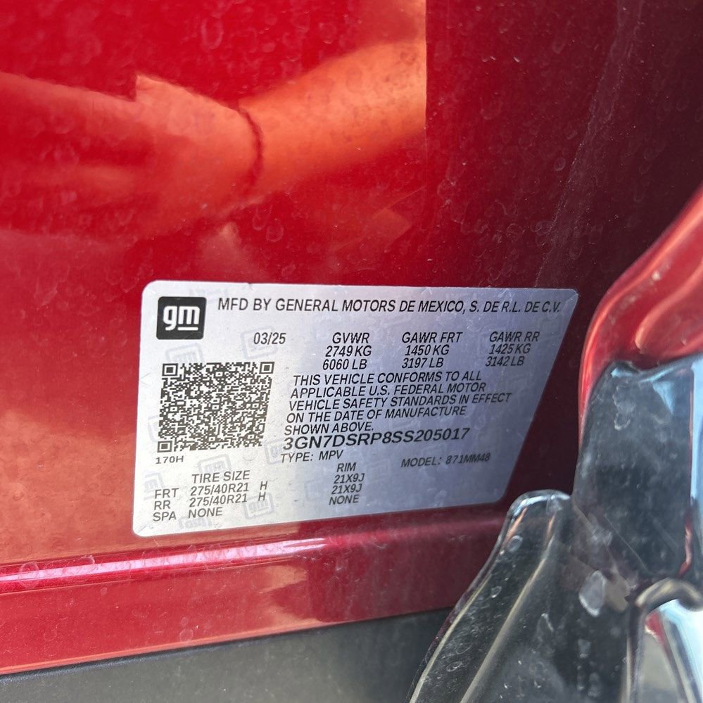 Used 2025 Chevrolet Equinox EV RS image 12