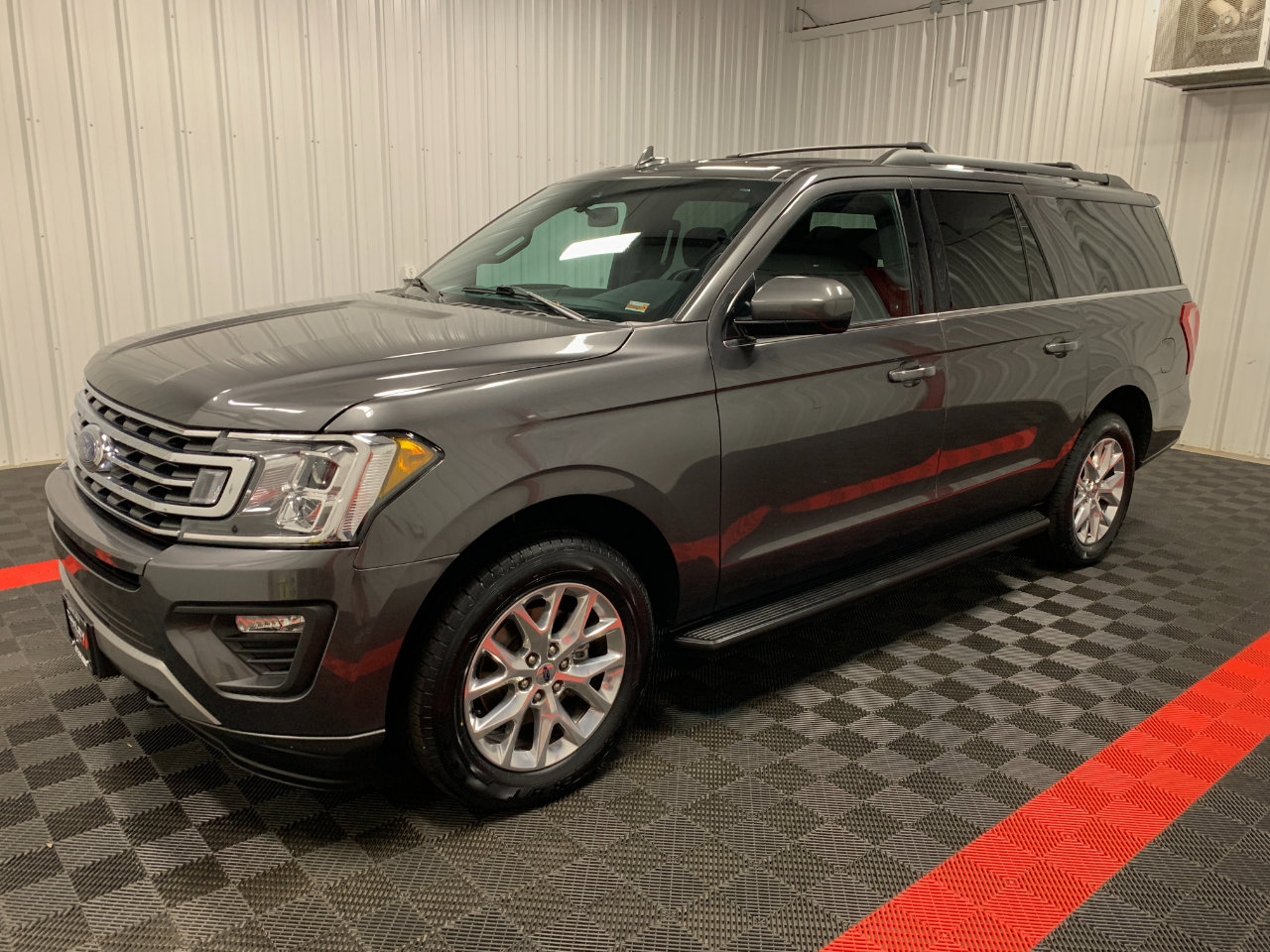 Used 2020 Ford Expedition Max XLT image 1