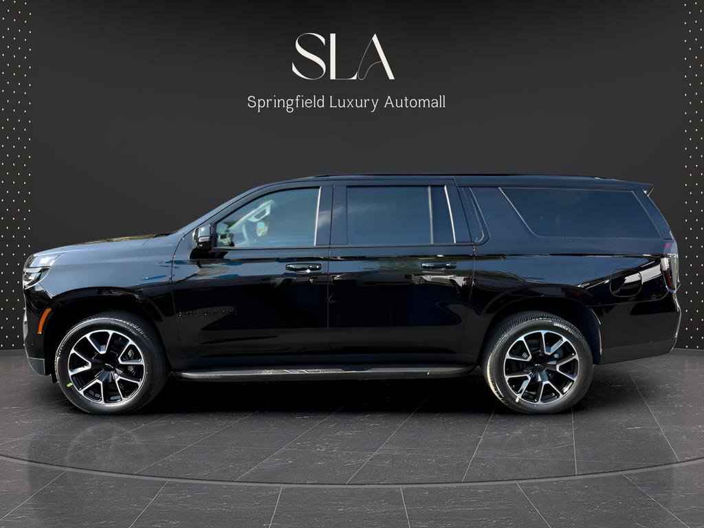 Used 2026 Chevrolet Suburban RST w/ Comfort Package image 2