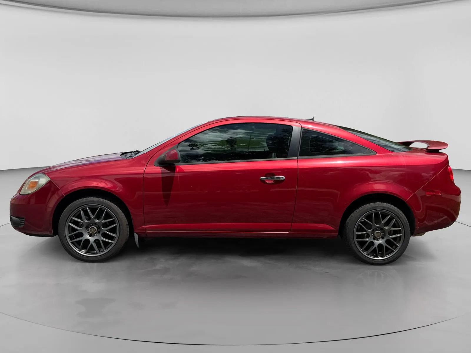 Used 2010 Chevrolet Cobalt LT FWD image 2