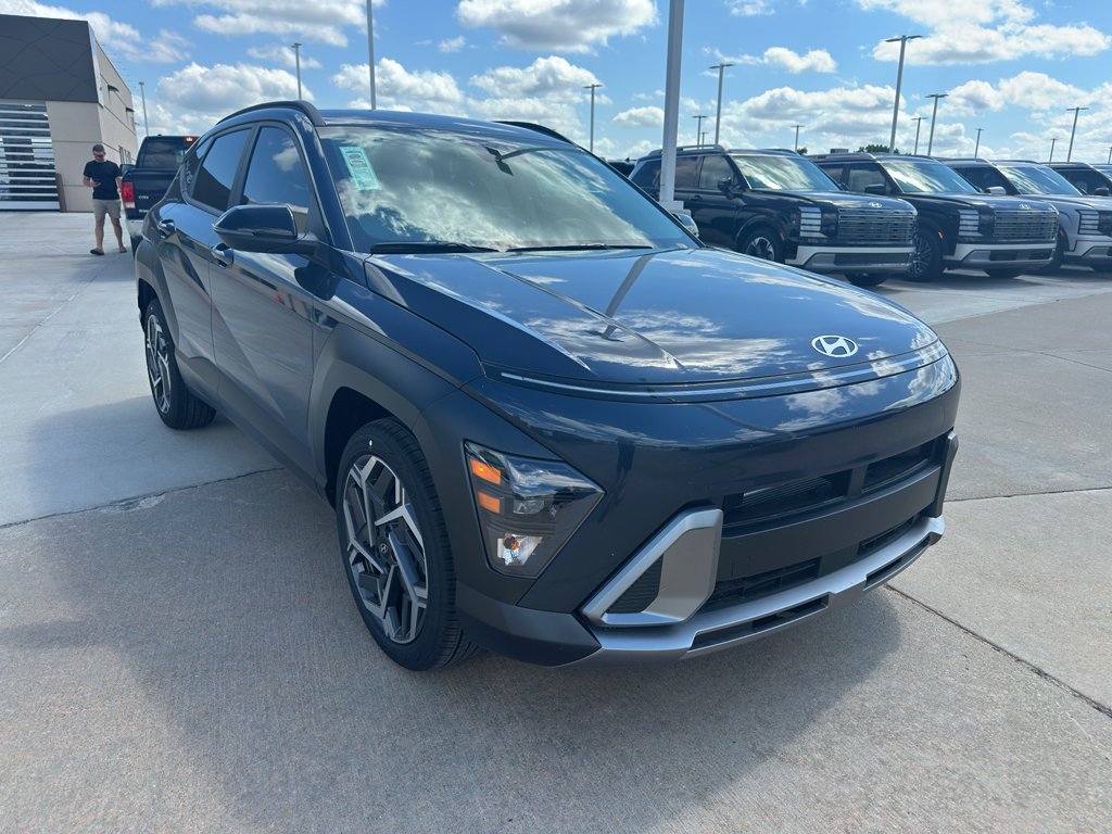 New 2026 Hyundai Kona SEL Premium FWD image 2