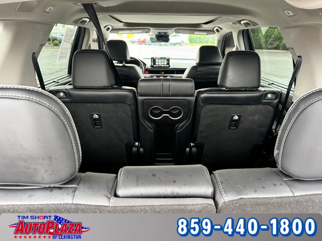 Used 2025 Honda Pilot Elite image 32