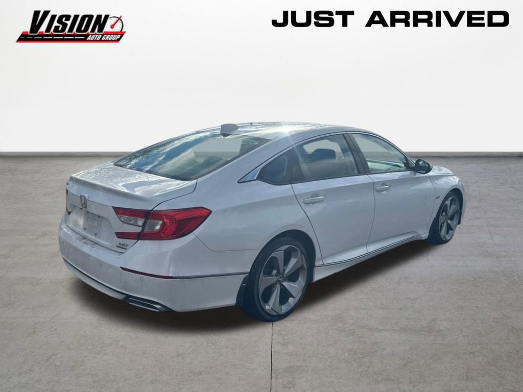 Used 2019 Honda Accord Touring image 5