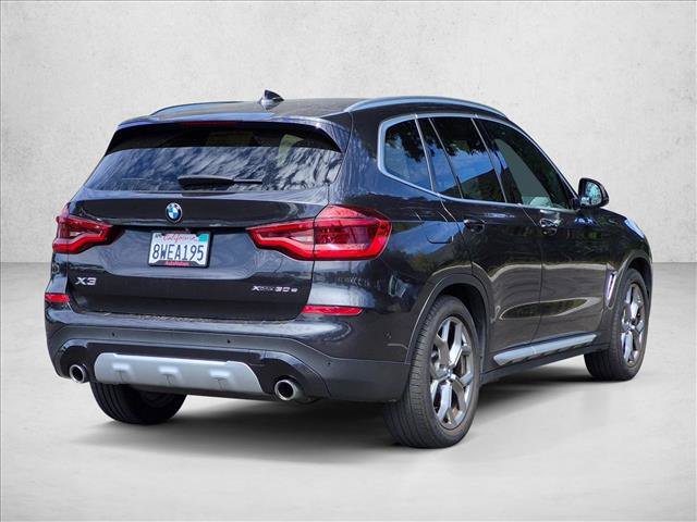 Used 2021 BMW X3 xDrive30e w/ Executive Package AWD/4WD image 5