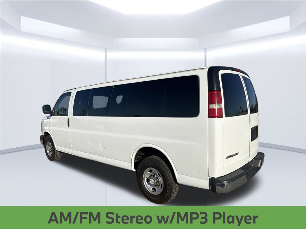 Used 2019 Chevrolet Express 3500 LT w/ LT Preferred Equipment Group RWD image 5