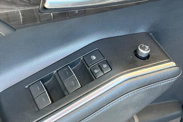 Certified 2021 Toyota Highlander Limited AWD/4WD image 13