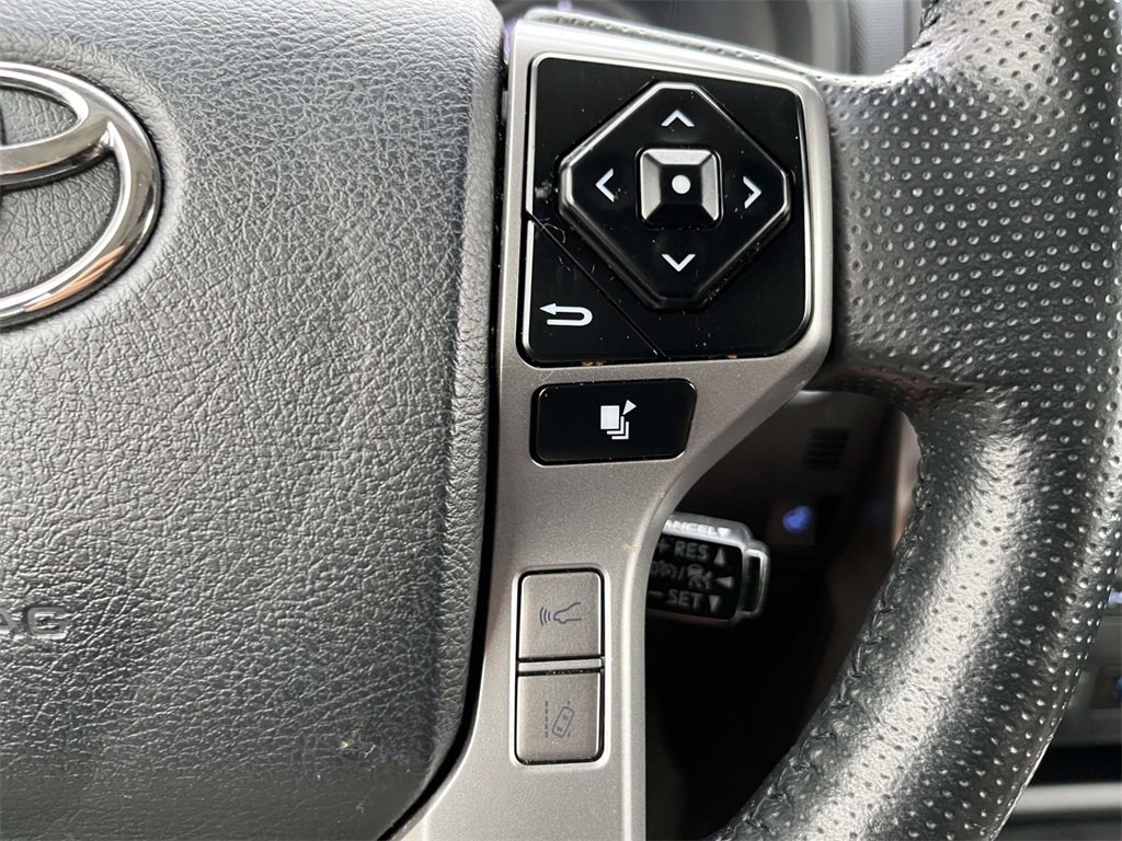 Used 2023 Toyota 4Runner Limited image 18