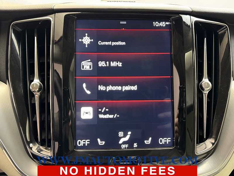 Used 2019 Volvo XC60 T5 Momentum w/ Multimedia Package AWD/4WD image 21