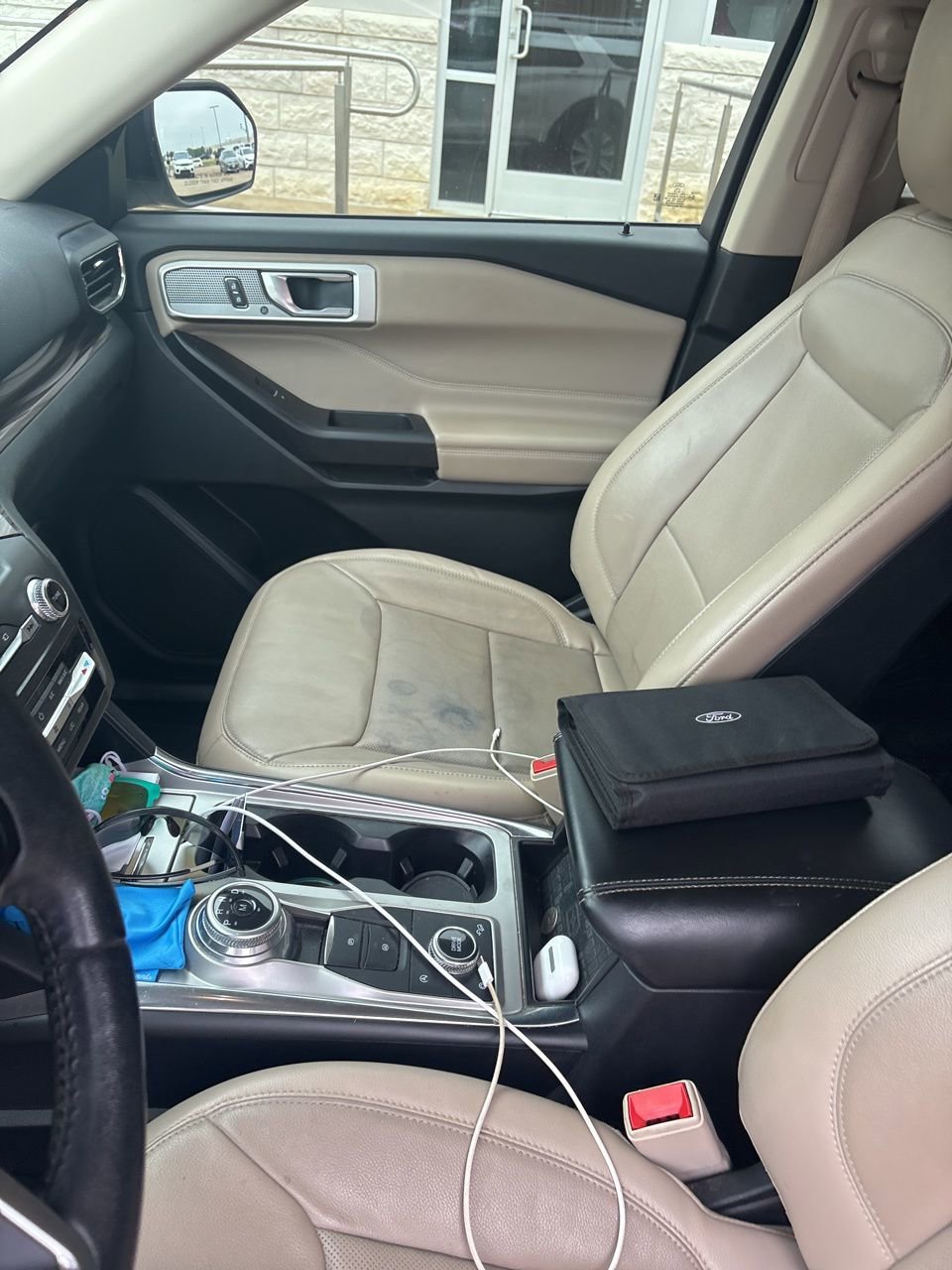 Used 2020 Ford Explorer Limited w/ Class III Trailer Tow Package AWD/4WD image 7