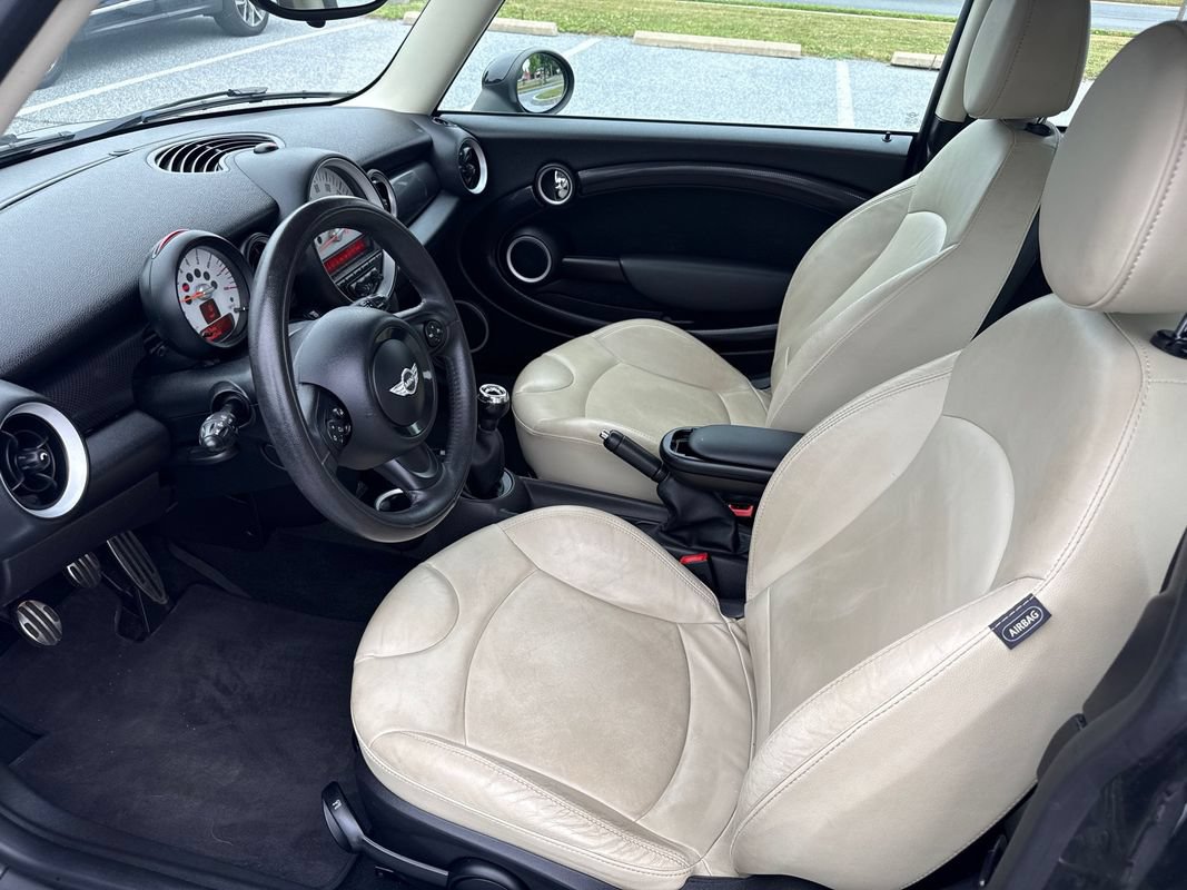 Used 2013 MINI Cooper S FWD image 10