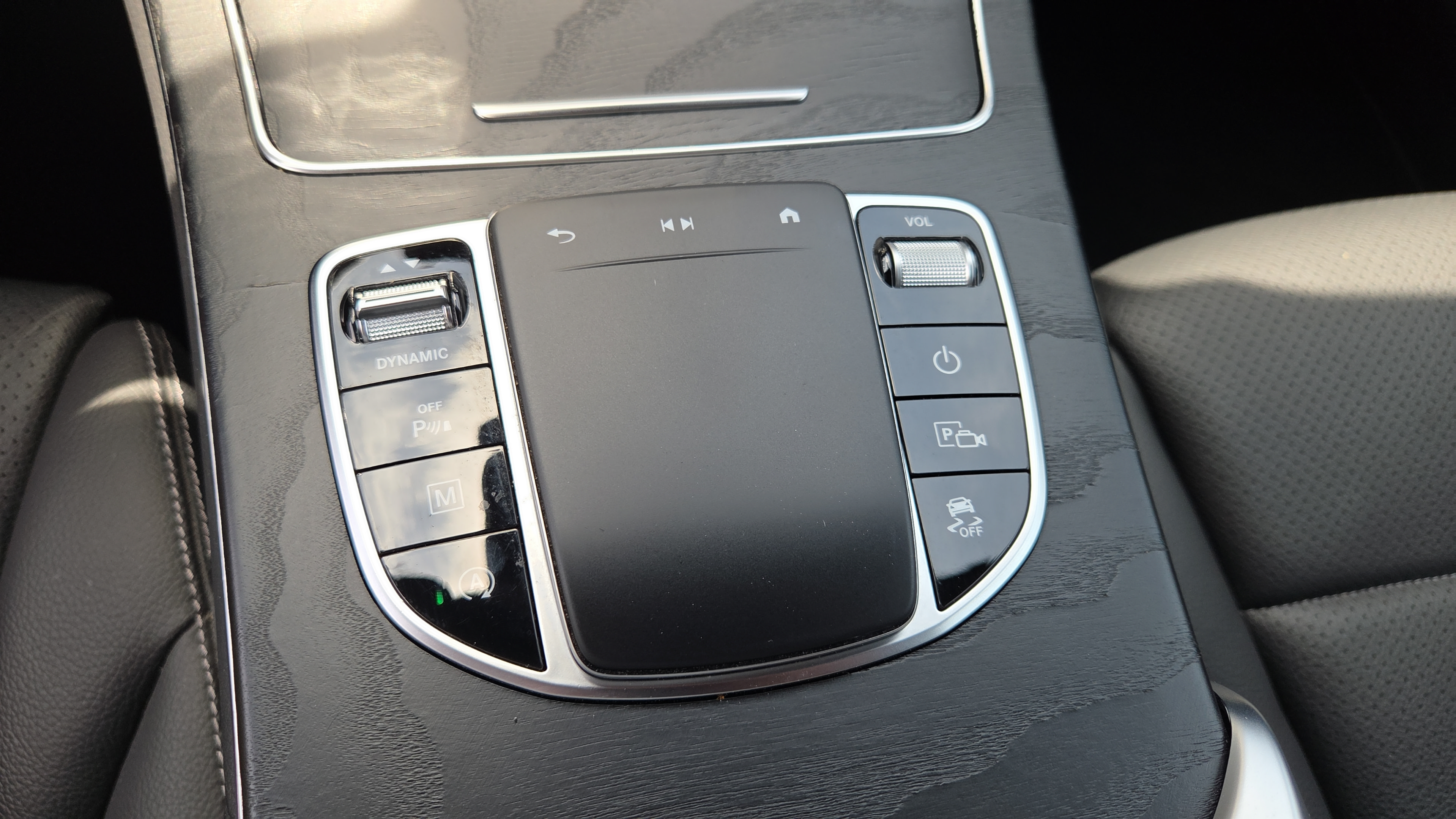 Used 2022 Mercedes-Benz GLC 300 image 25