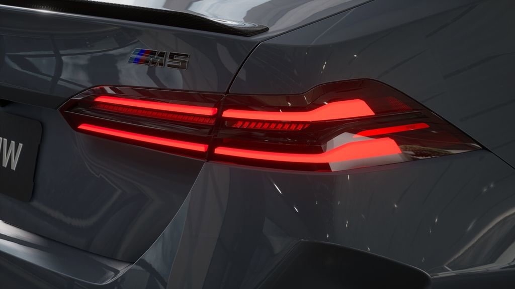 New 2026 BMW M5 image 8