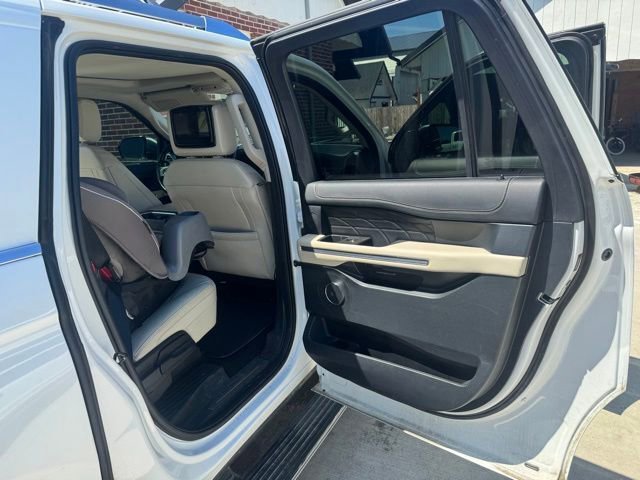 Certified 2021 Ford Expedition Max Platinum AWD/4WD image 6