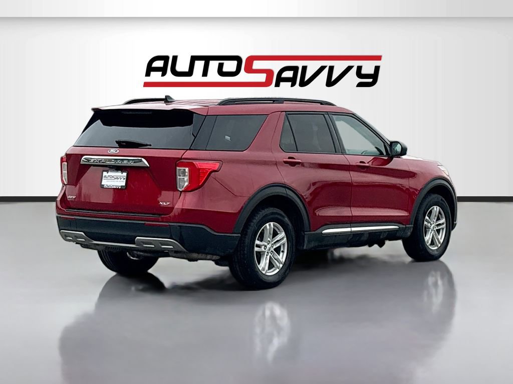 Used 2022 Ford Explorer XLT w/ Equipment Group 202A AWD/4WD image 7