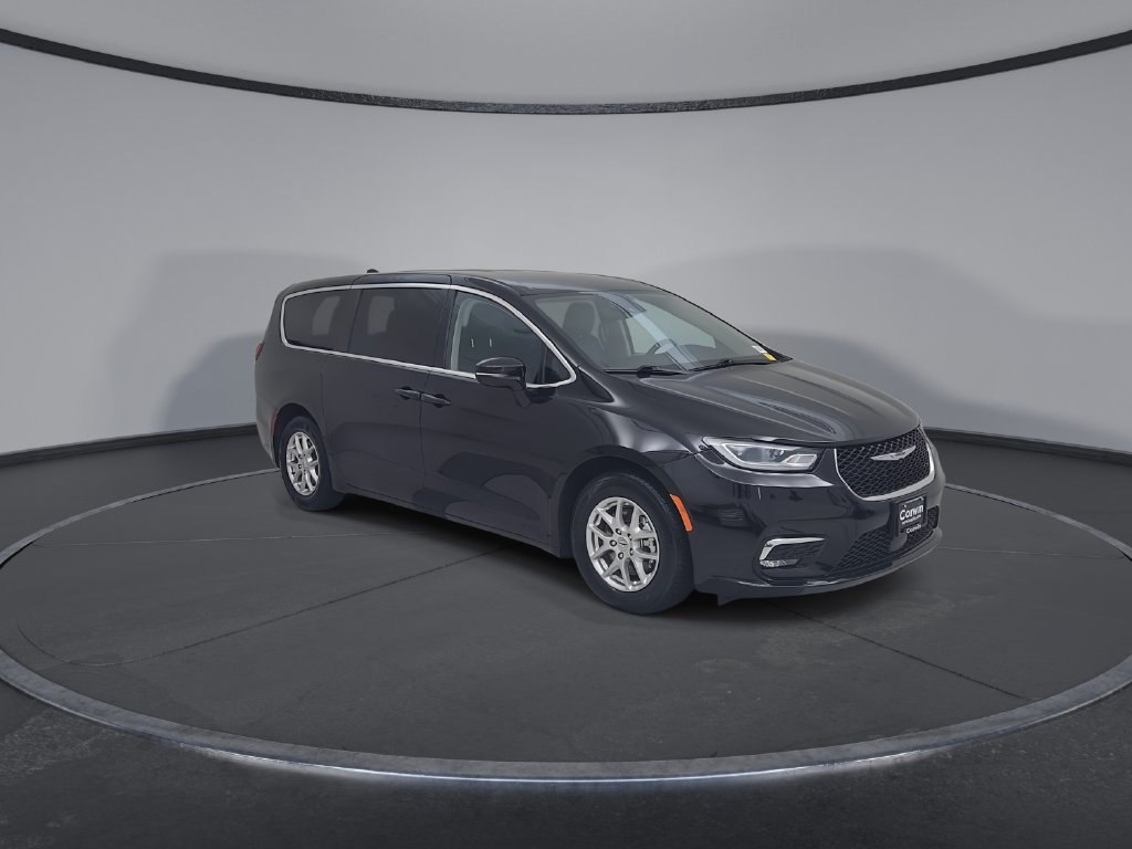 Certified 2024 Chrysler Pacifica Touring-L FWD image 4