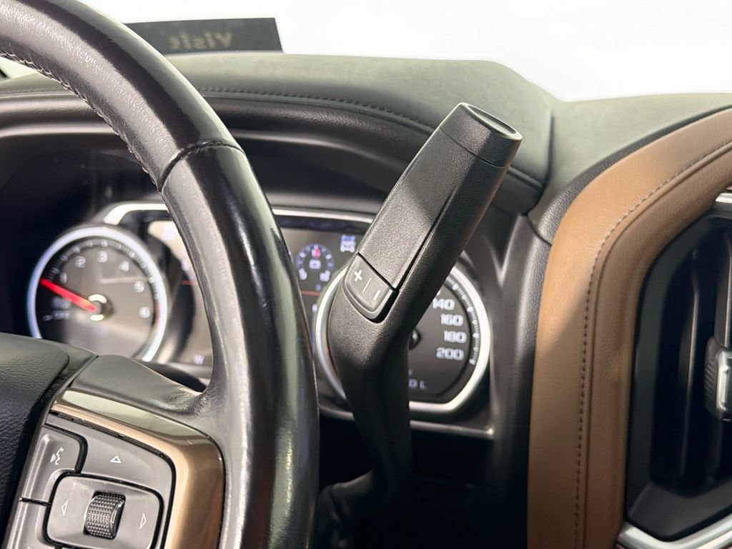 Used 2021 Chevrolet Silverado 1500 High Country w/ Technology Package image 17