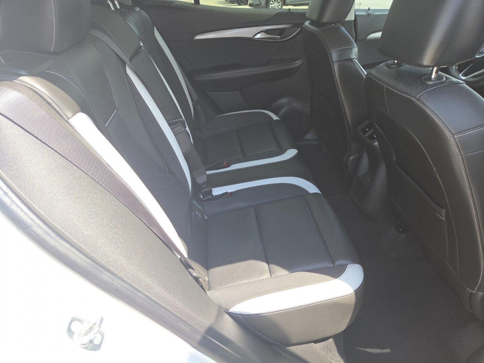 Used 2024 Buick Envision Sport Touring AWD/4WD image 23
