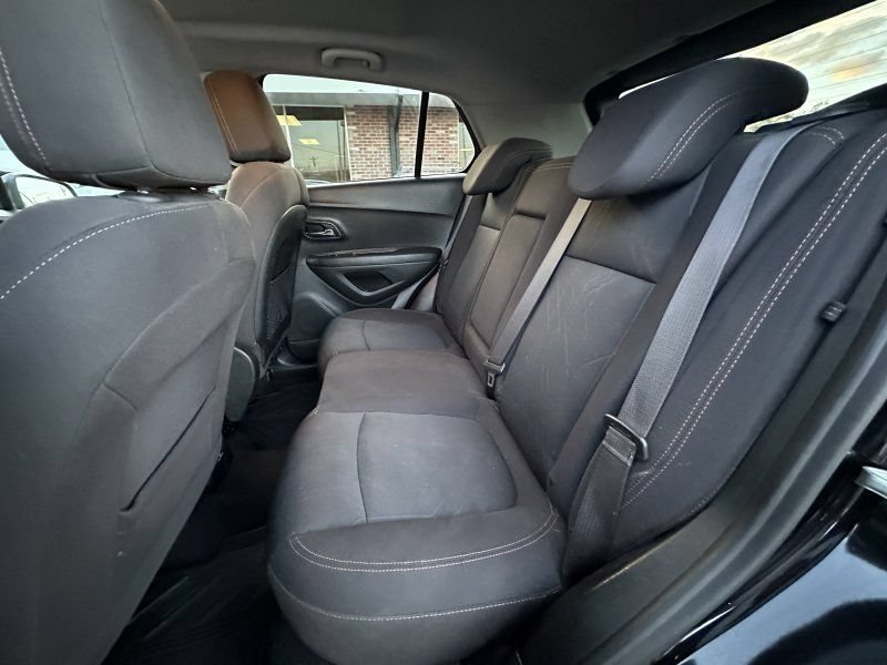 Used 2019 Chevrolet Trax LT FWD image 13
