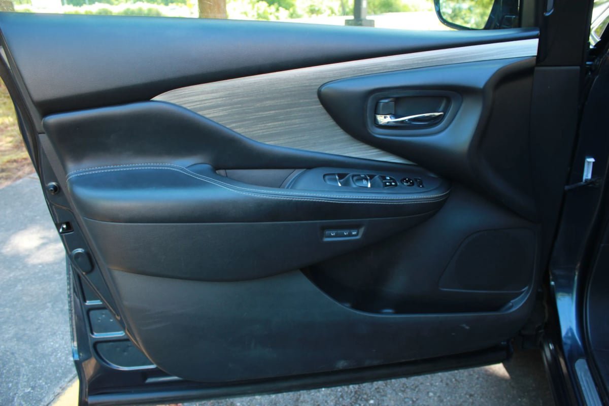 Used 2016 Nissan Murano SV AWD/4WD image 9