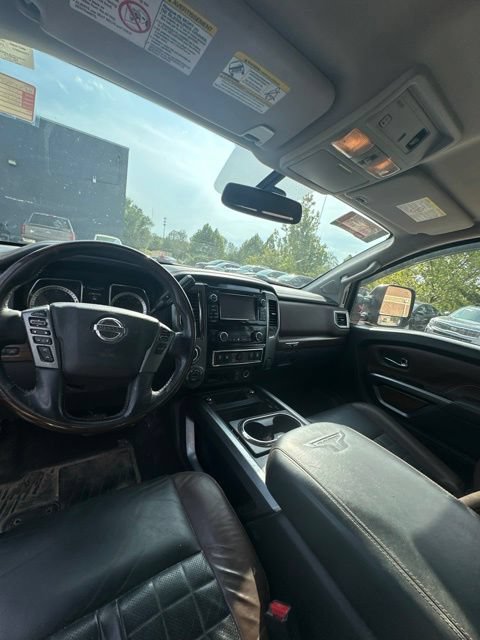 Used 2017 Nissan Titan Platinum Reserve AWD/4WD image 13