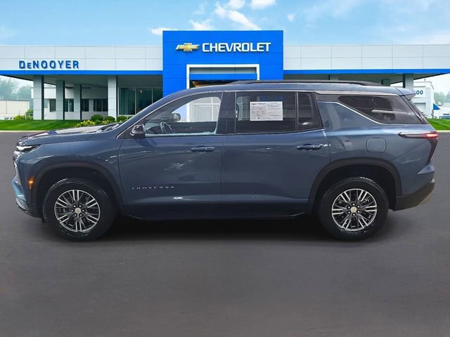 Used 2024 Chevrolet Traverse LT w/ Enhanced Driving Package image 12