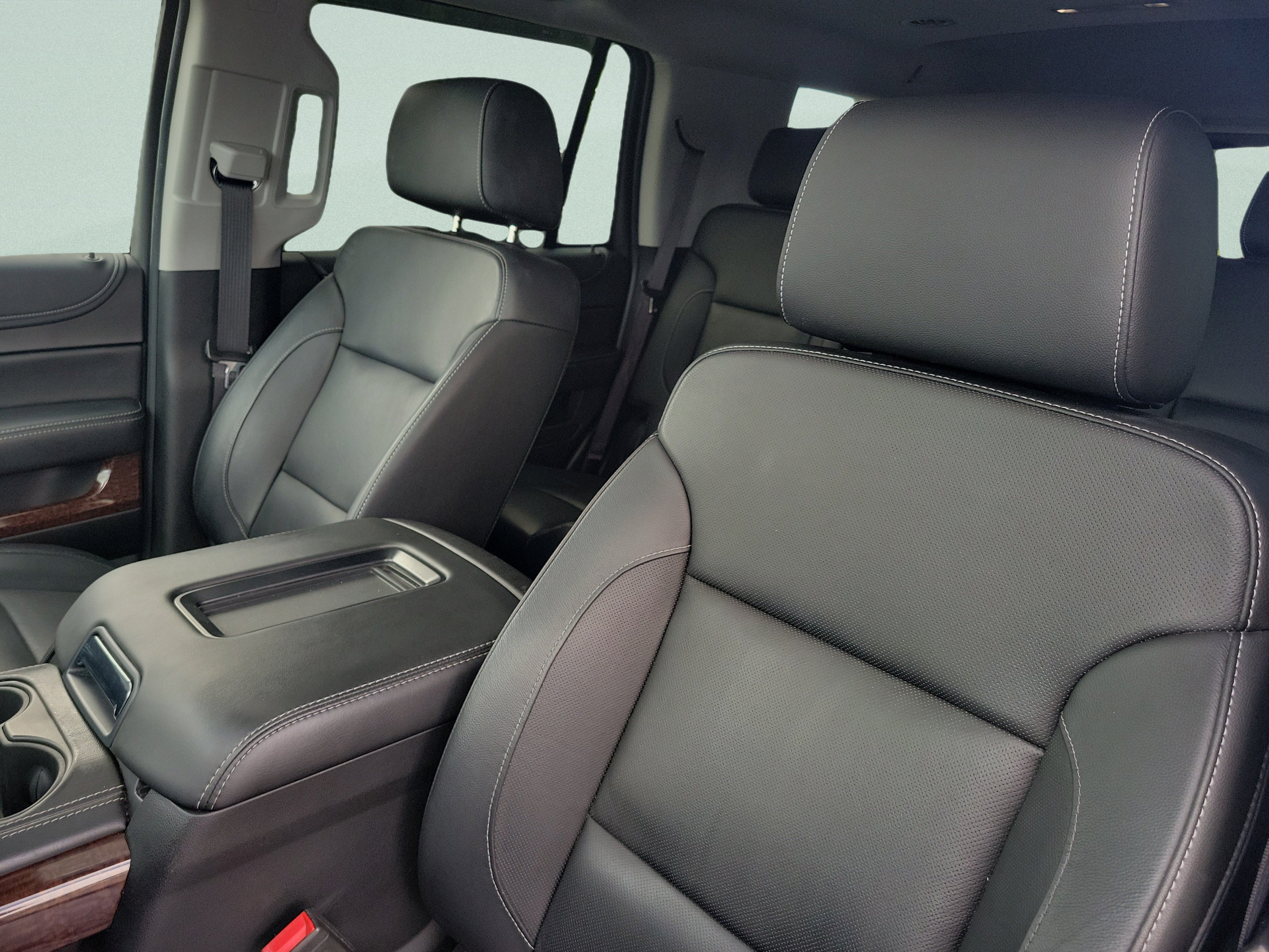 Used 2020 GMC Yukon SLT w/ Open Road Package RWD image 19