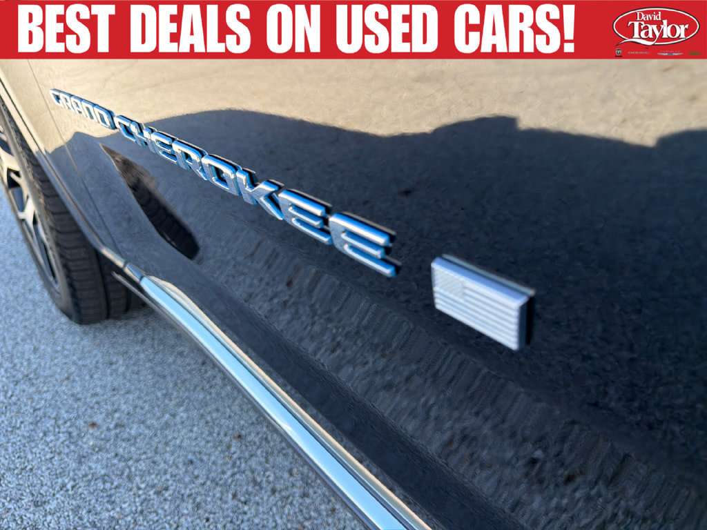 Used 2022 Jeep Grand Cherokee Summit AWD/4WD image 49