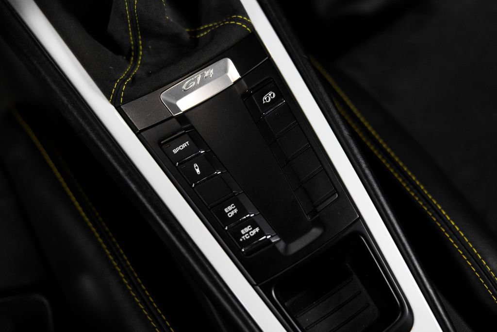 Used 2016 Porsche Cayman GT4 RWD image 25