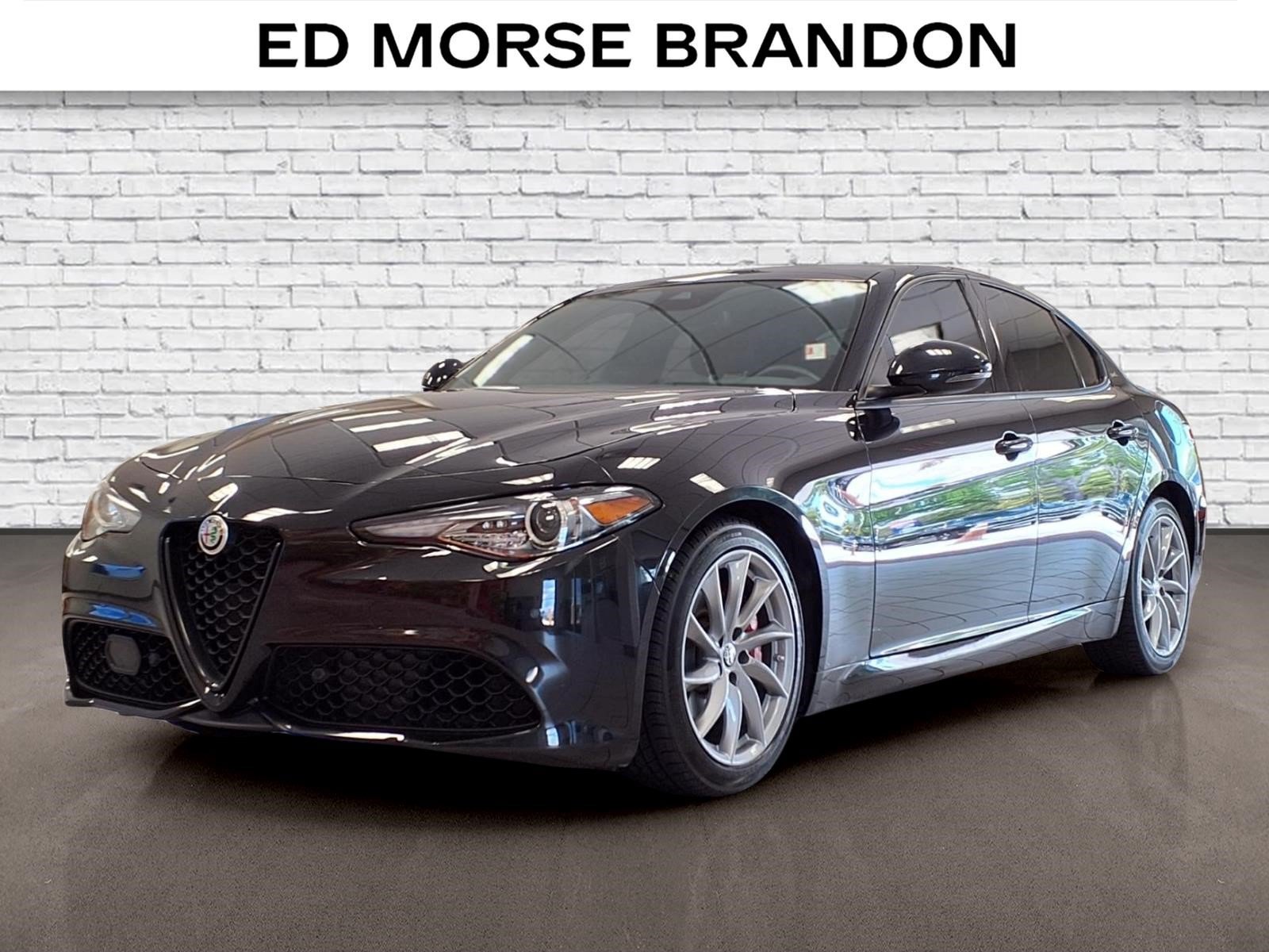 Used 2023 Alfa Romeo Giulia Sprint RWD image 1