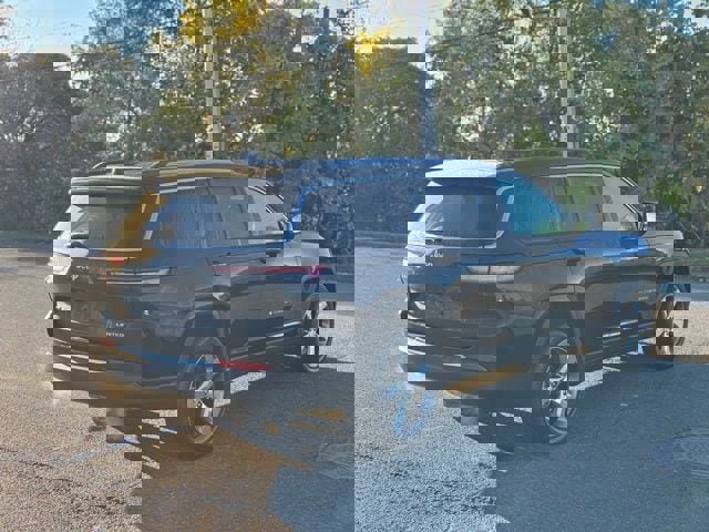 Used 2022 Jeep Grand Cherokee L Limited image 5