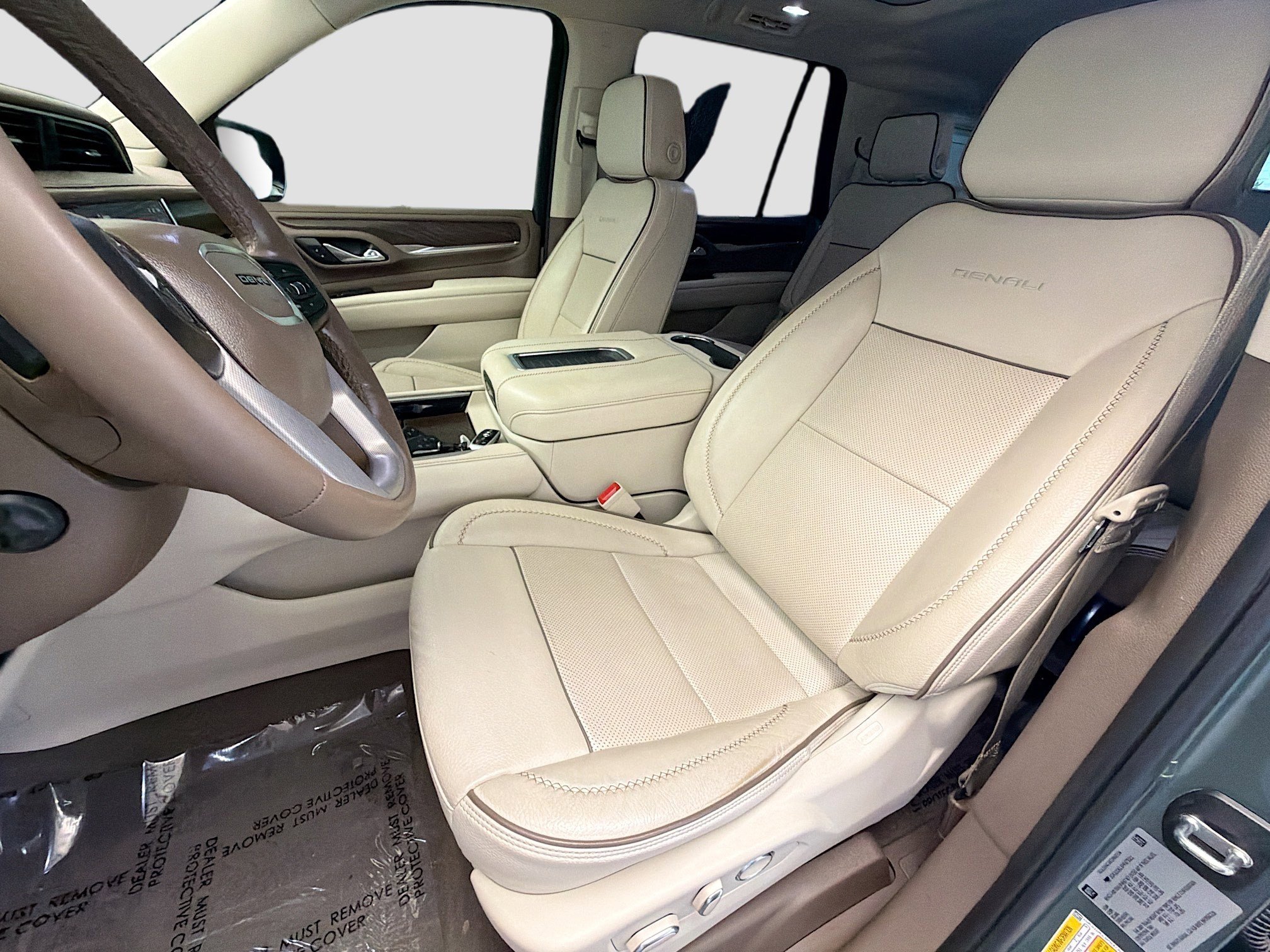 Used 2023 GMC Yukon Denali RWD image 11