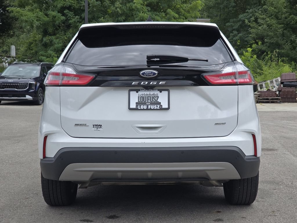Used 2024 Ford Edge SEL AWD/4WD image 16