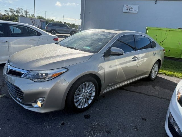 Used 2015 Toyota Avalon Limited image 3
