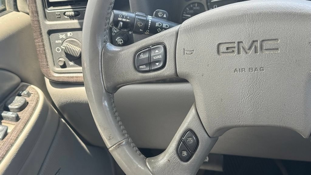 Used 2004 GMC Yukon XL Denali AWD/4WD image 18