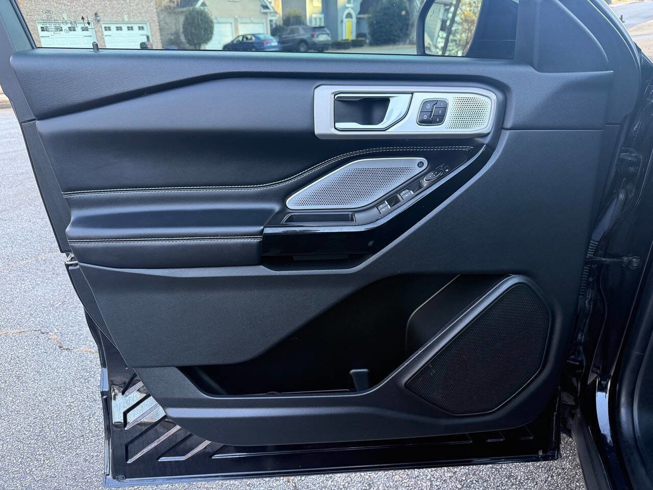 Used 2021 Ford Explorer ST w/ Equipment Group 401A image 21