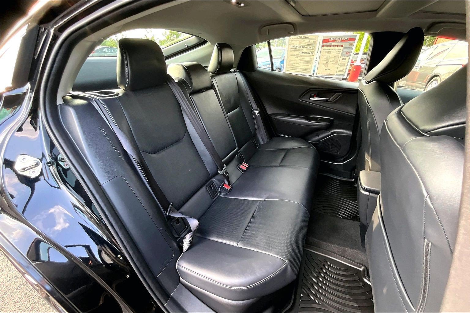 Used 2025 Toyota Prius AWD image 26
