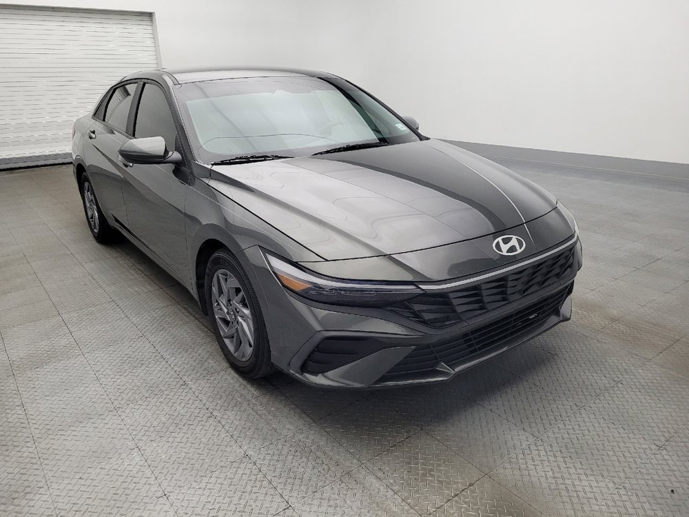 Used 2024 Hyundai Elantra SEL image 13