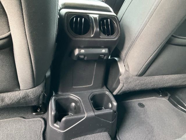 Used 2019 Jeep Wrangler Unlimited Sport S image 26