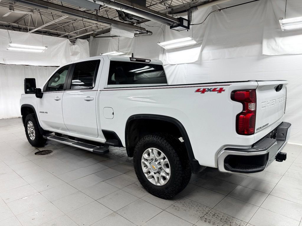 Used 2023 Chevrolet Silverado 2500 LT w/ Convenience Package AWD/4WD image 3