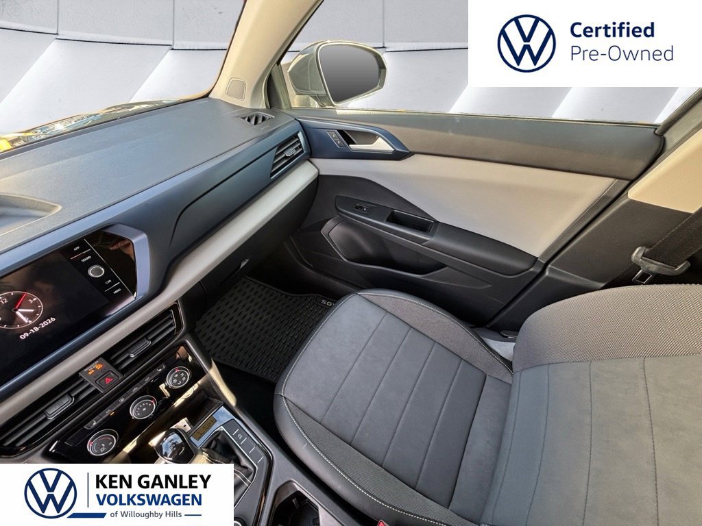 Certified 2023 Volkswagen Taos SE AWD/4WD image 17