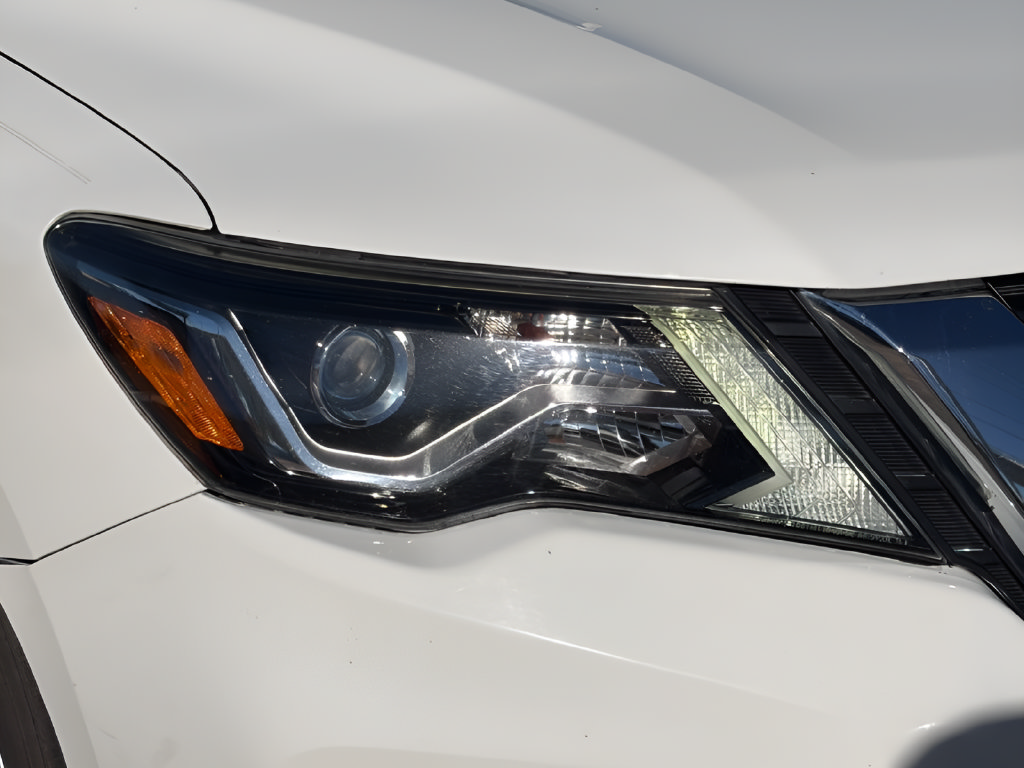 Used 2019 Nissan Pathfinder S FWD image 30
