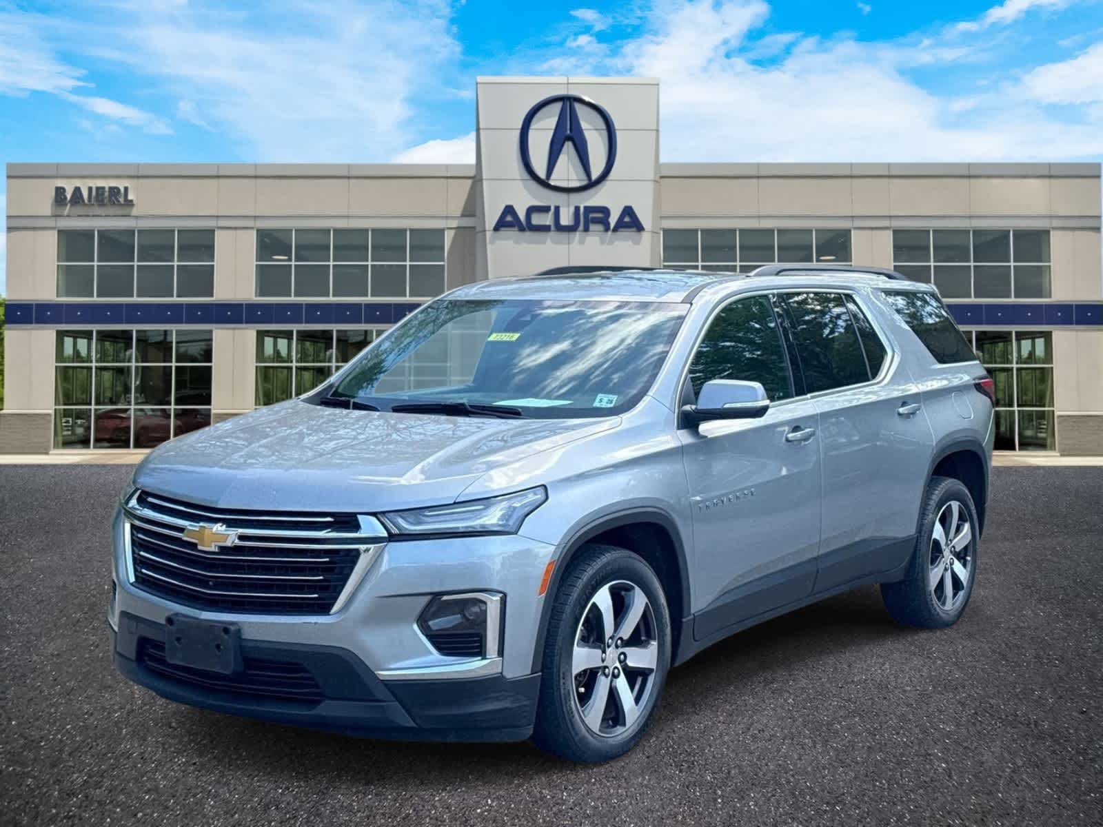 Used 2023 Chevrolet Traverse LT w/ LT Premium Package