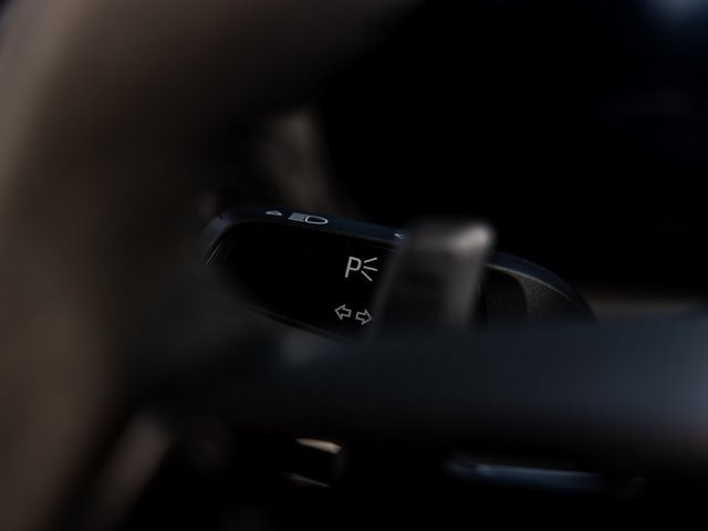 Used 2021 Porsche 911 Turbo image 38