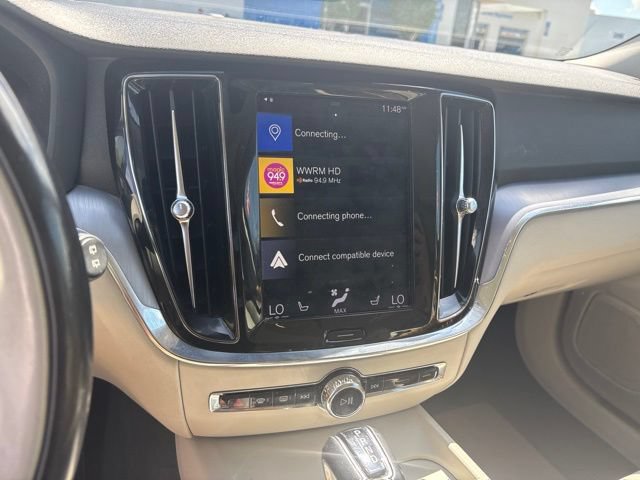 Used 2020 Volvo V60 T5 Momentum FWD image 9