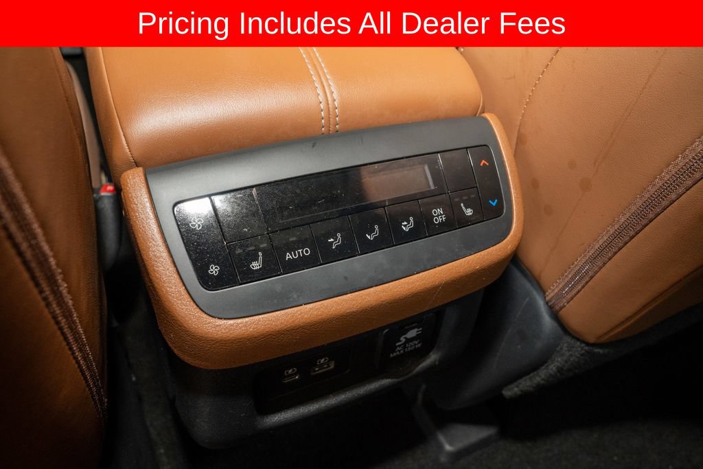 Used 2024 Nissan Pathfinder Platinum AWD/4WD image 8