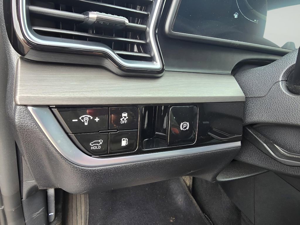 Used 2023 Kia Sportage X-Line AWD/4WD image 12