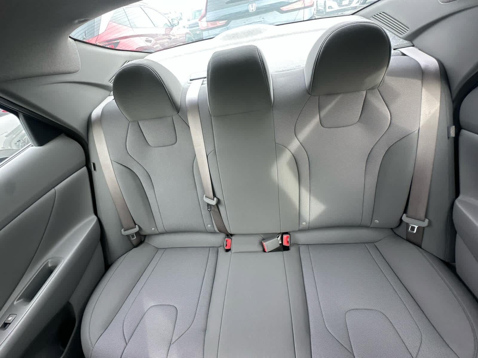 New 2026 Hyundai Elantra SE FWD image 21